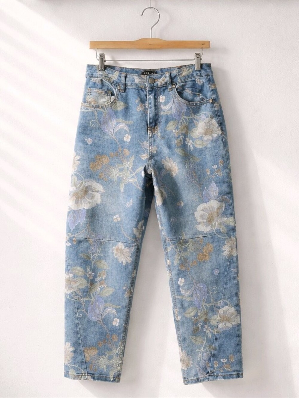 Floral Print Barrel Jeans